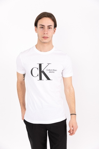 T-Shirt in cotone bio slim Calvin Klein J30J320189 YAF
