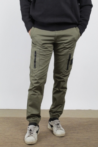 Pantalone con tasconi Calvin Klein J30J320891 LB6
