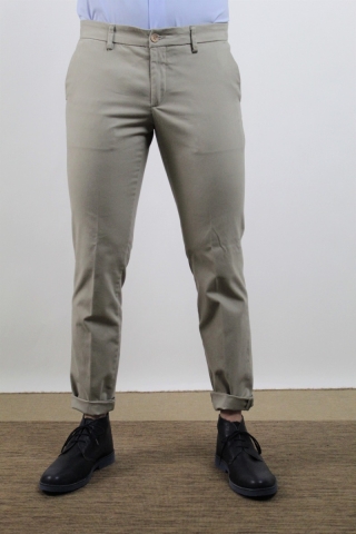 Pantalone in tessuto ecosostenibile Maison Clochard MP007 beige